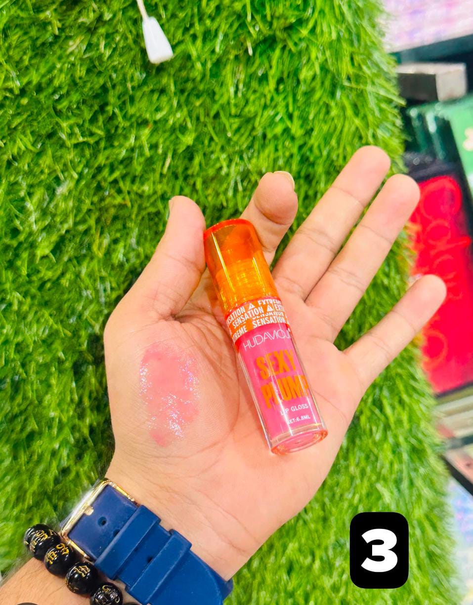 HUDA Muji Sexy Plump Lip Gloss