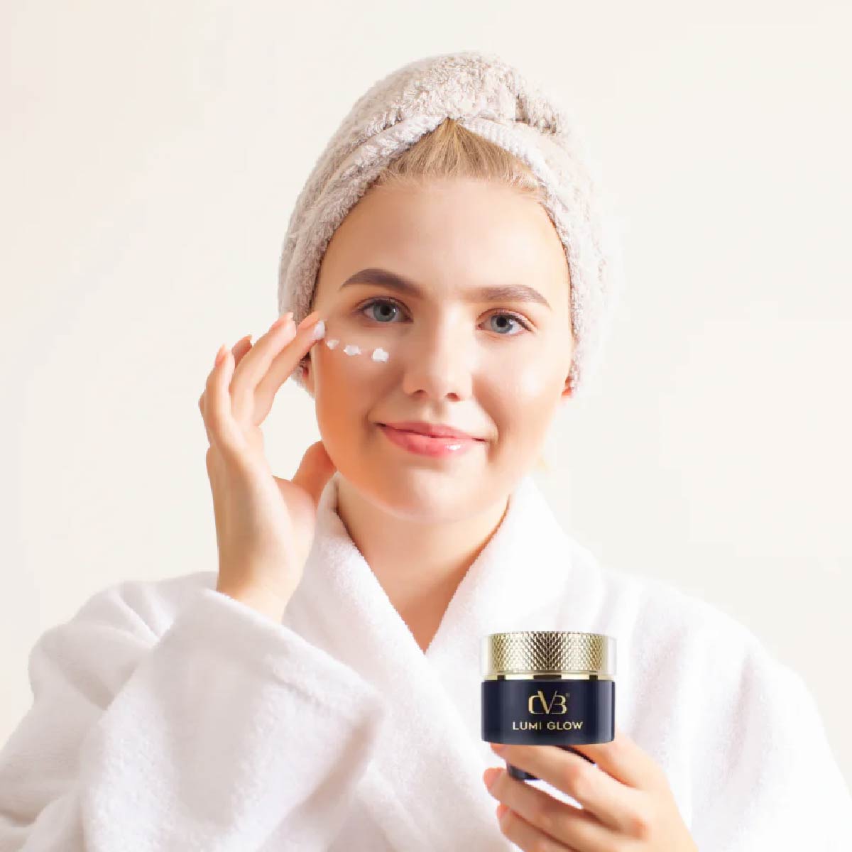 CVB Lumi glow Strobe Cream