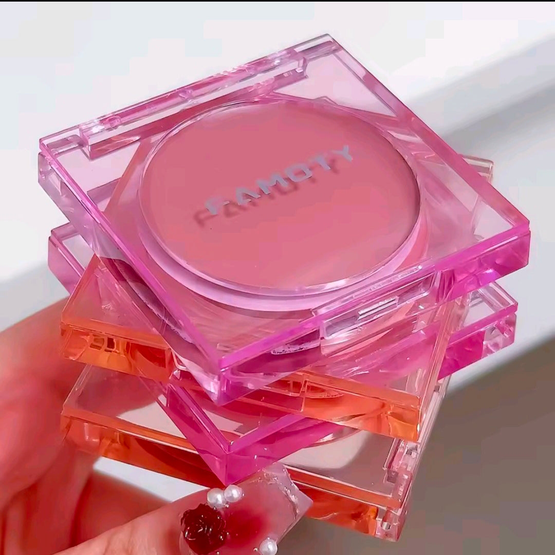Famoty cream blush